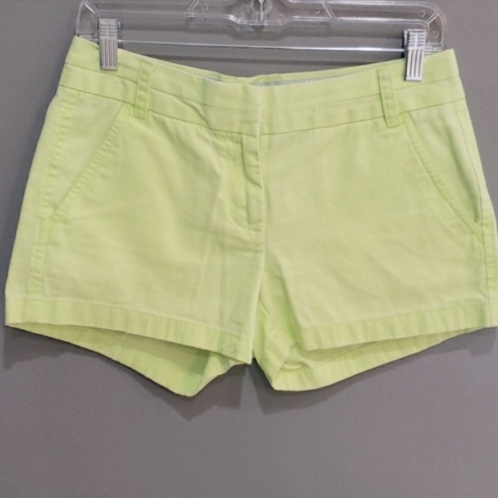 💜 5 for $25 or 3 for $18 J.Crew yellow chino shorts